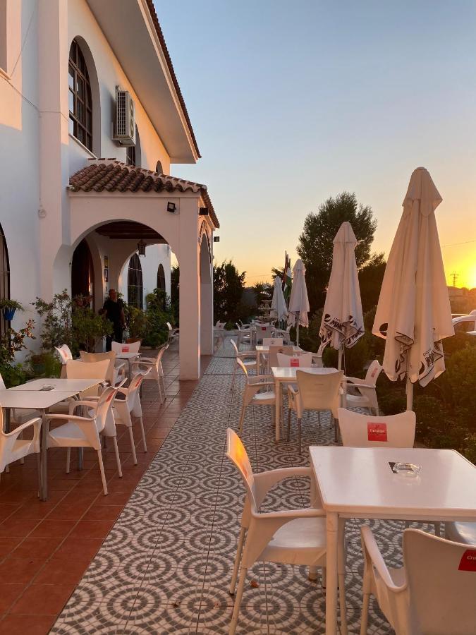Hotel Meson Fuente Del Pino Olvera Exterior photo