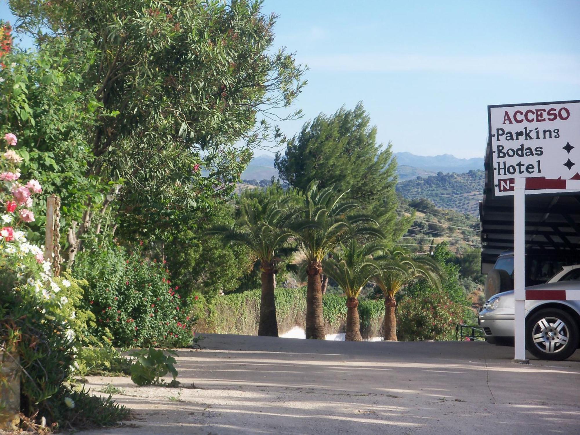 Hotel Meson Fuente Del Pino Olvera Exterior photo